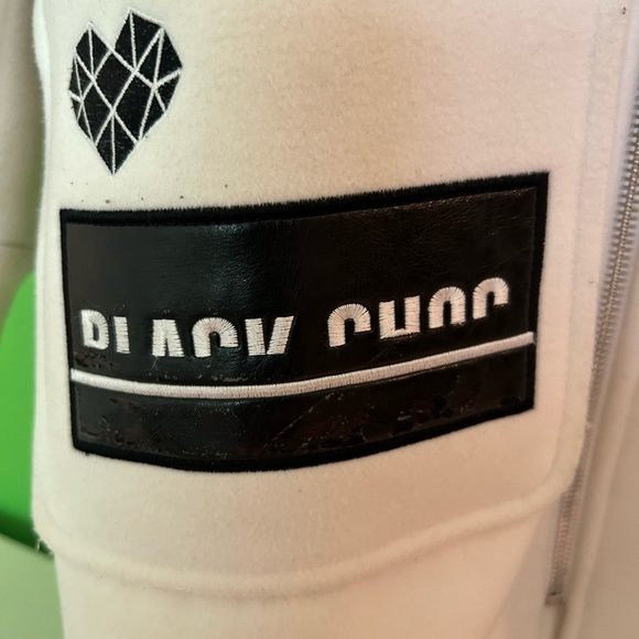 Black choc coat. One of a kind. Luxury. Looks amazing size small/medium - Picture 3 of 6